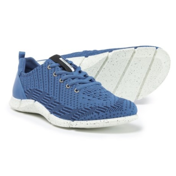 ecco womens intrinsic sneaker